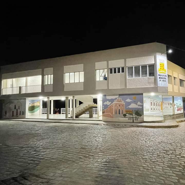 Mais um prédio público restaurado, Sede da prefeitura municipal de Areia passa por serviços de melhoria